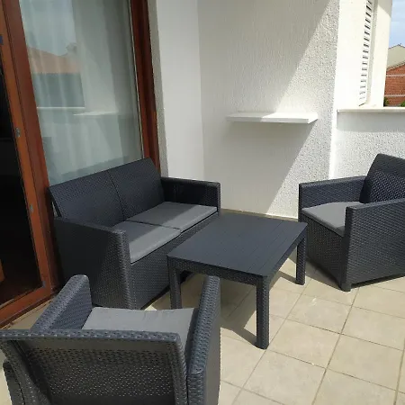 Sunset Bay Daire Pula